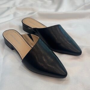 Chic Black Pointed Leather Mule Slides Loafers, Size 8.5 by Adrienne Vittadini
